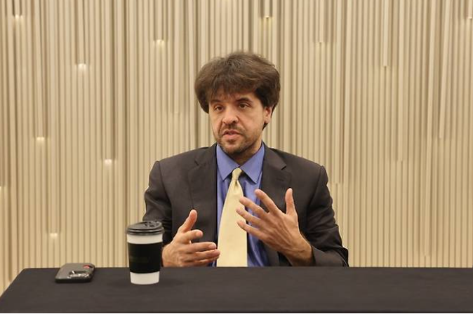 제목 : “빛으로 알츠하이머 치료·시력 회복…신약 새 시대 연다”