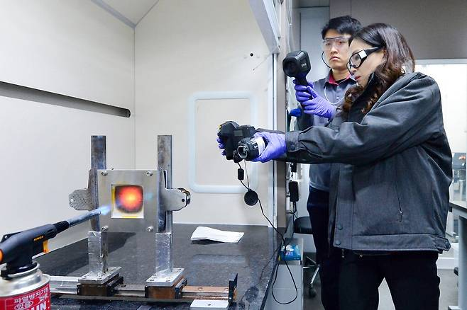 제목: “꿈의 단열재 에어로젤 주문폭주…증설 검토”